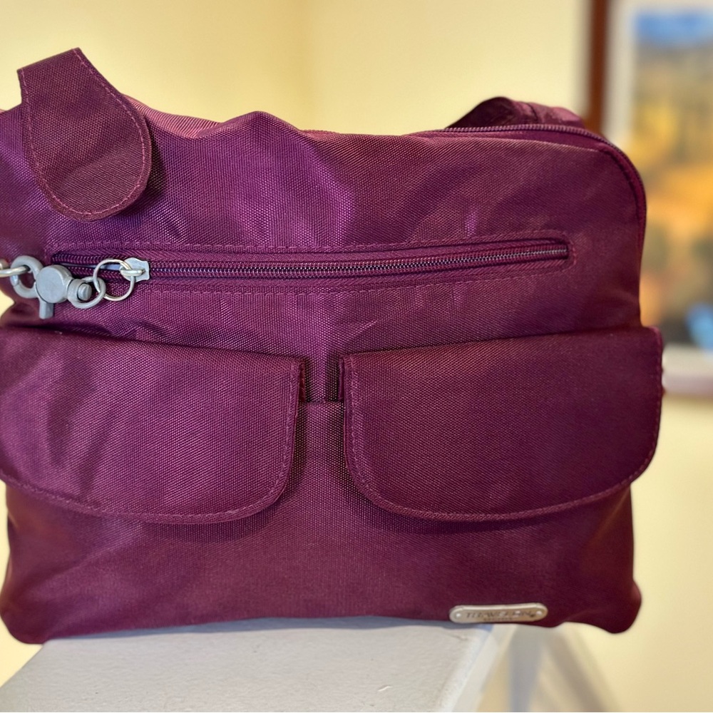 Travelon locking Crossbody Bag